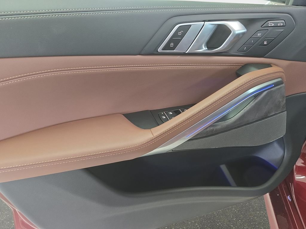 New 2026 Aventurin Red Metallic BMW xDrive40i image 14