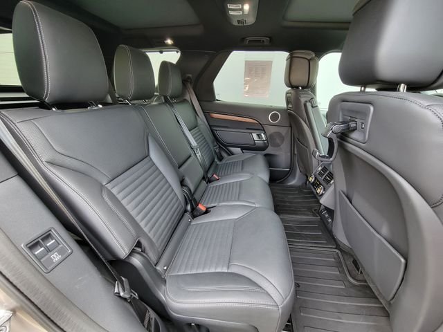 Used 2025 Bronze Land Rover Dynamic SE image 19