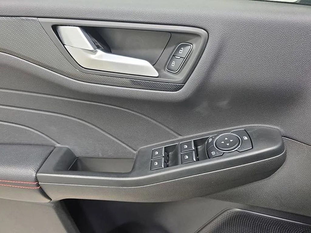 Used 2023 Blue Ford ST-Line image 28