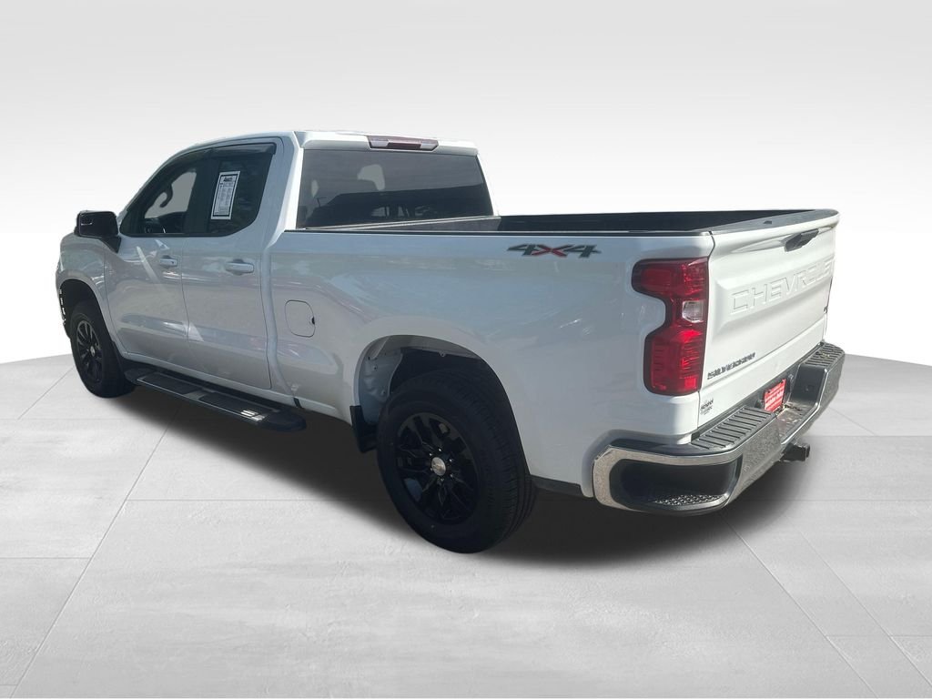 Used 2020 White Chevrolet LT image 18