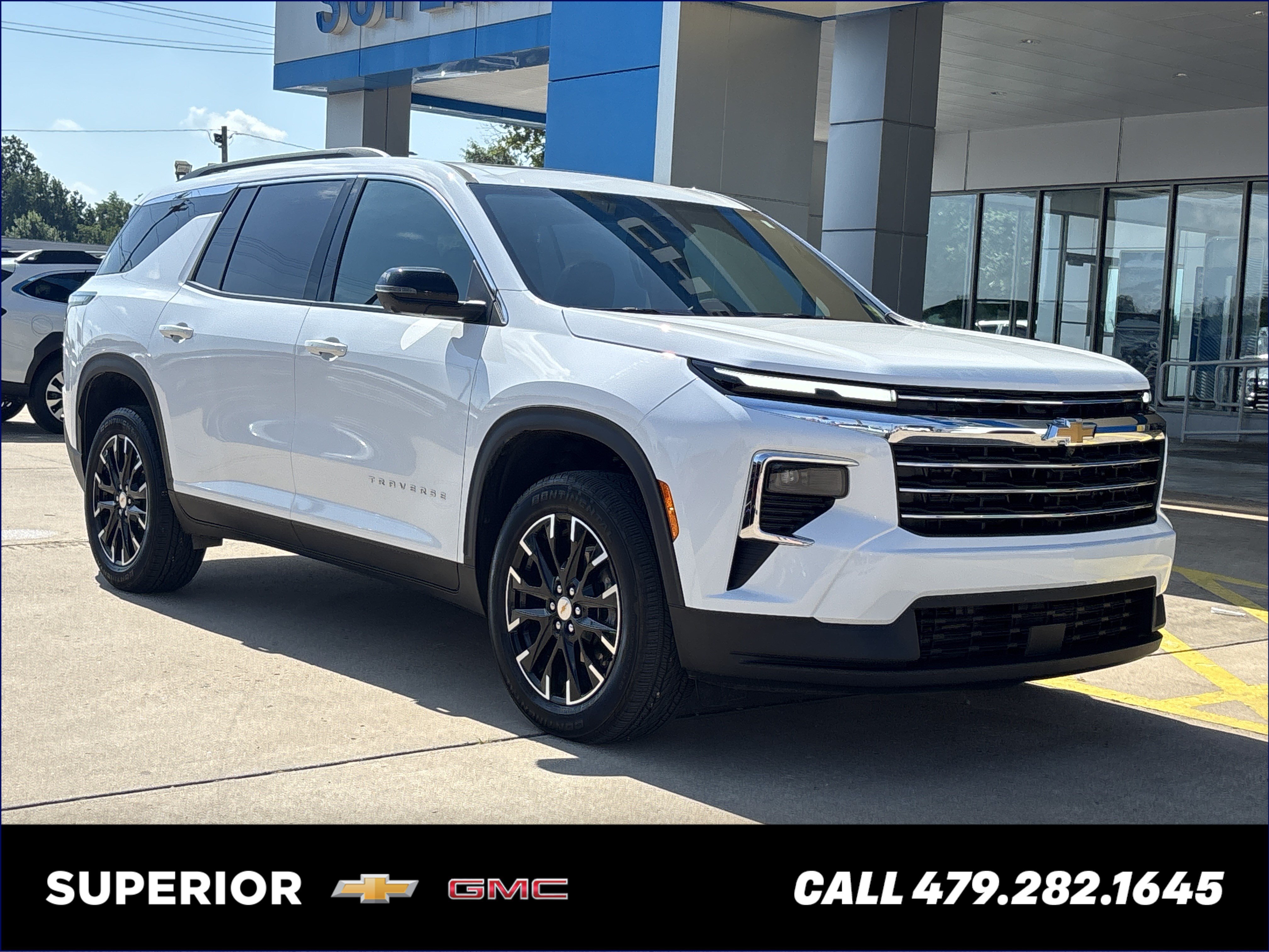 2025 Chevrolet Traverse FWD LT's photo