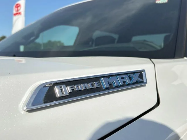 New 2026 Wind Chill Pearl <sup>1</sup> Toyota Tundra Platinum image 14