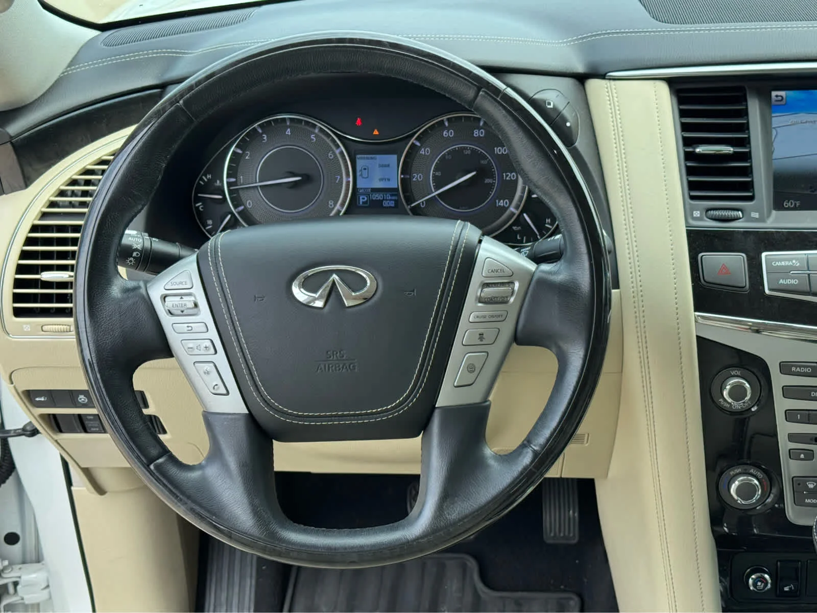 Used 2019 Moonstone White INFINITI LUXE image 23