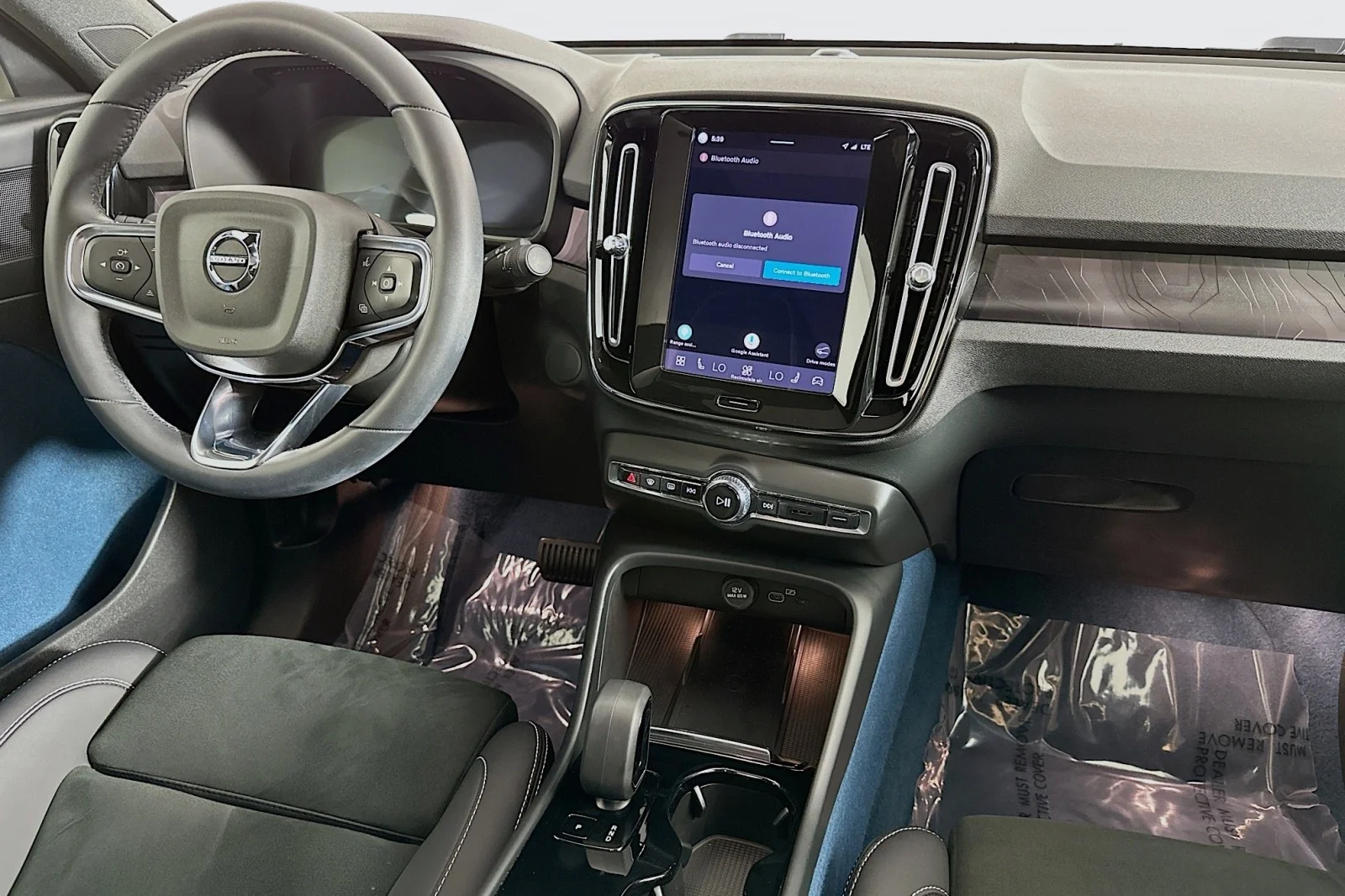 Used 2023 Fjord Blue Metallic Volvo Plus image 6