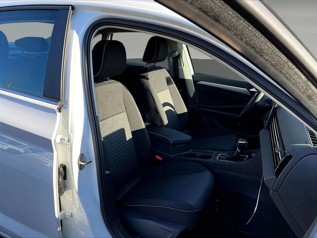 New 2026 White Volkswagen 1.5T S image 14