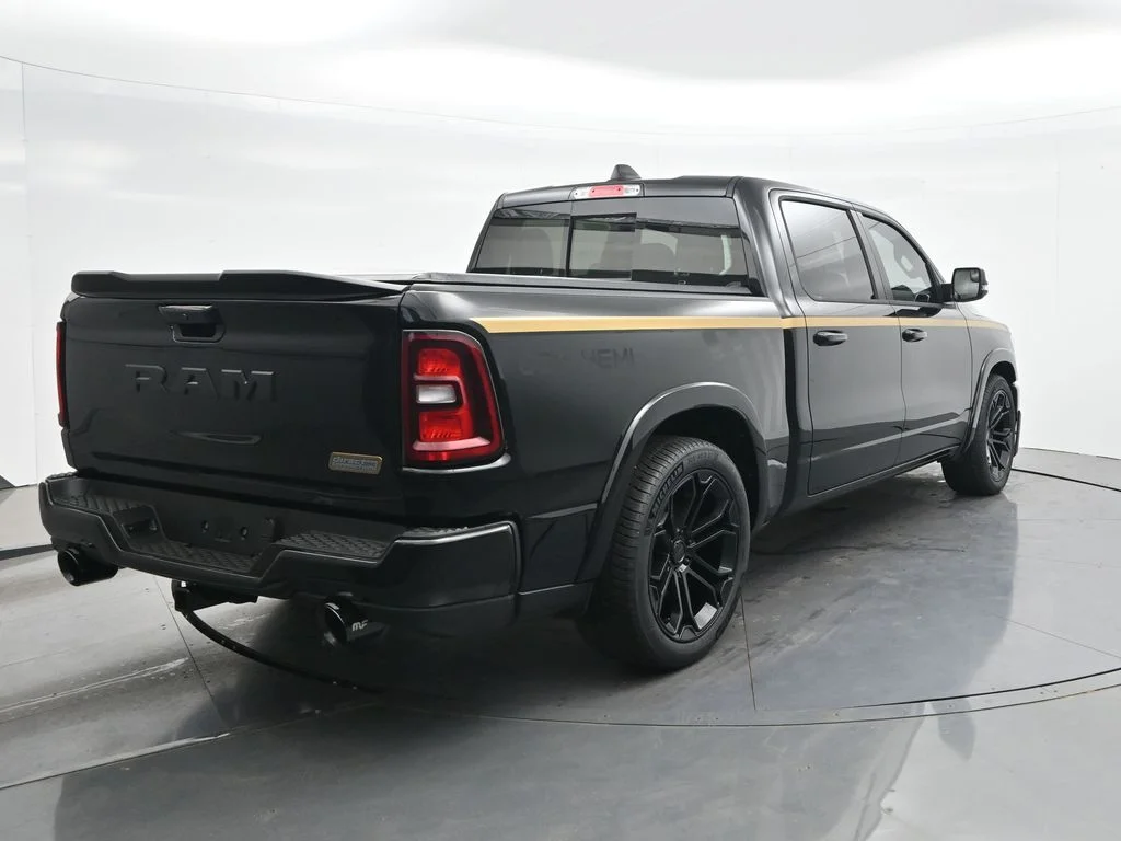 New 2026 Diamond Black Crystal Pearl-Coat Exterior Paint RAM Big Horn image 7