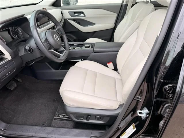 Used 2024 Black Nissan SV image 10