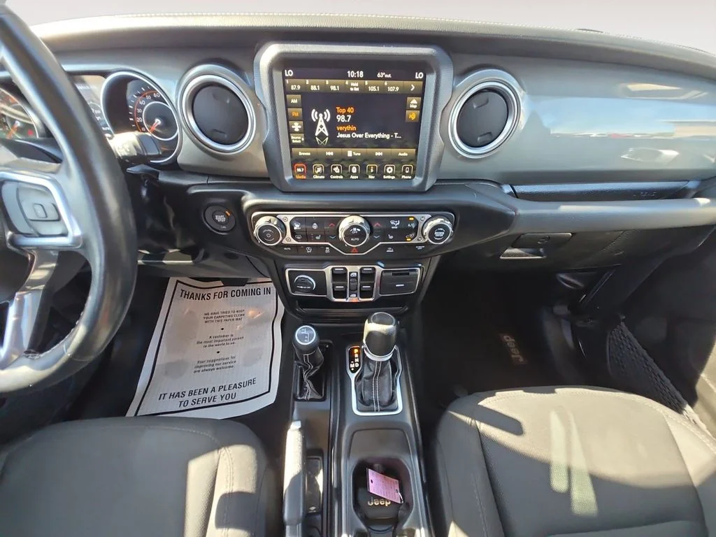 Used 2023 Gray Jeep Sahara image 11