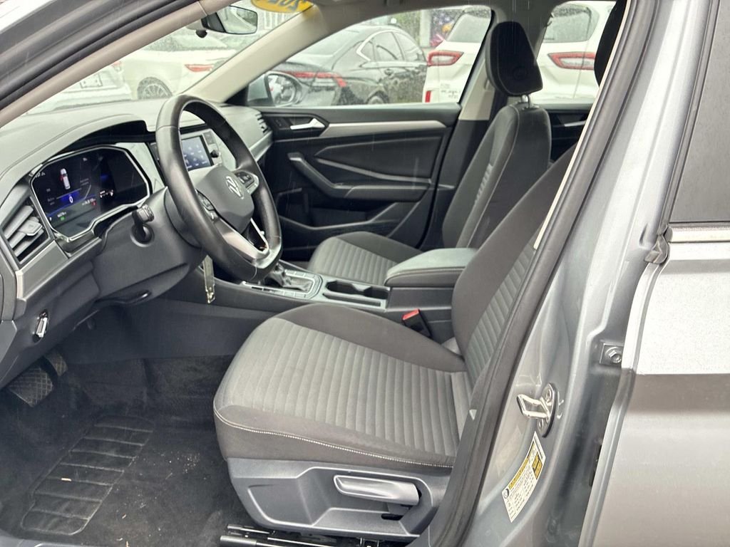 Used 2024 Silver Volkswagen 1.5T S image 18