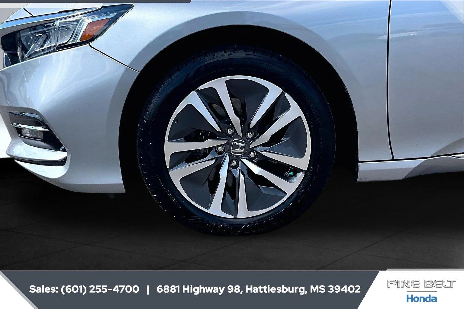 Used 2019 Lunar Silver Metallic Honda EX image 7