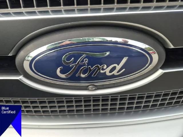 Used 2018  Ford Platinum image 36