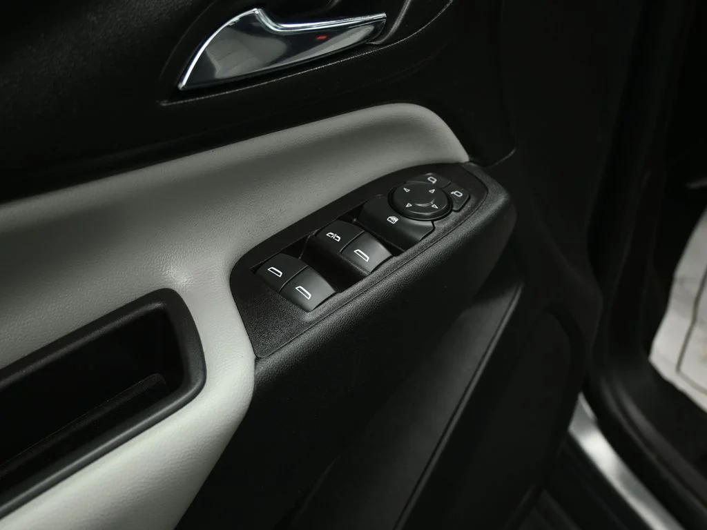 Used 2019 Gray Chevrolet LS image 10
