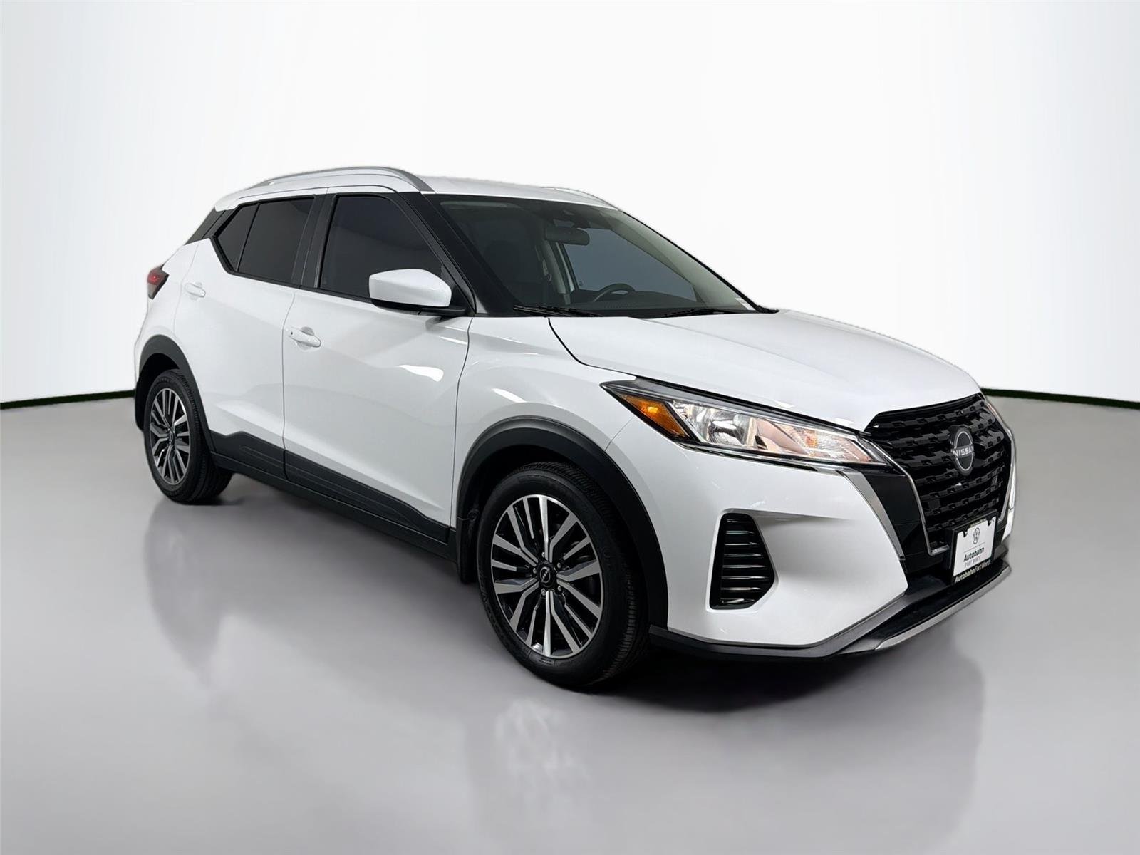 Used 2023 Fresh Powder Nissan SV image 3