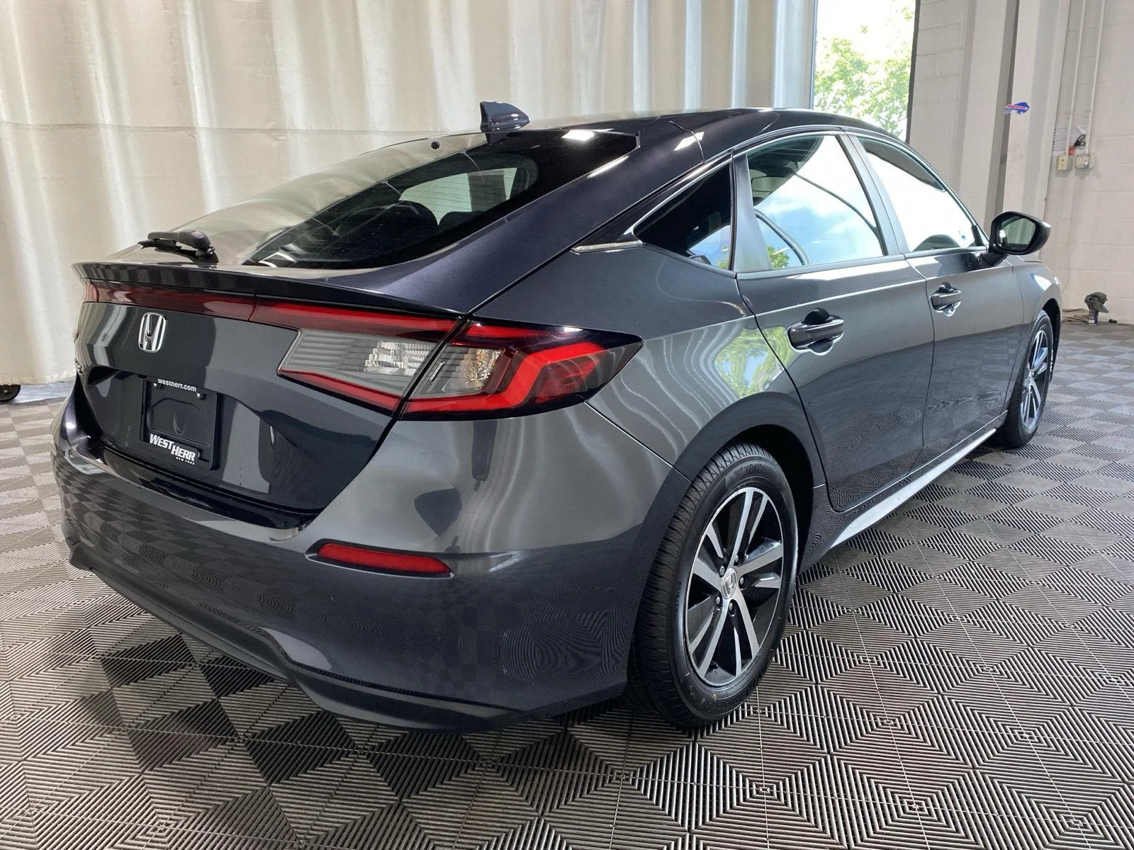 Certified Used 2024 Meteorite Gray Metallic Honda LX image 7
