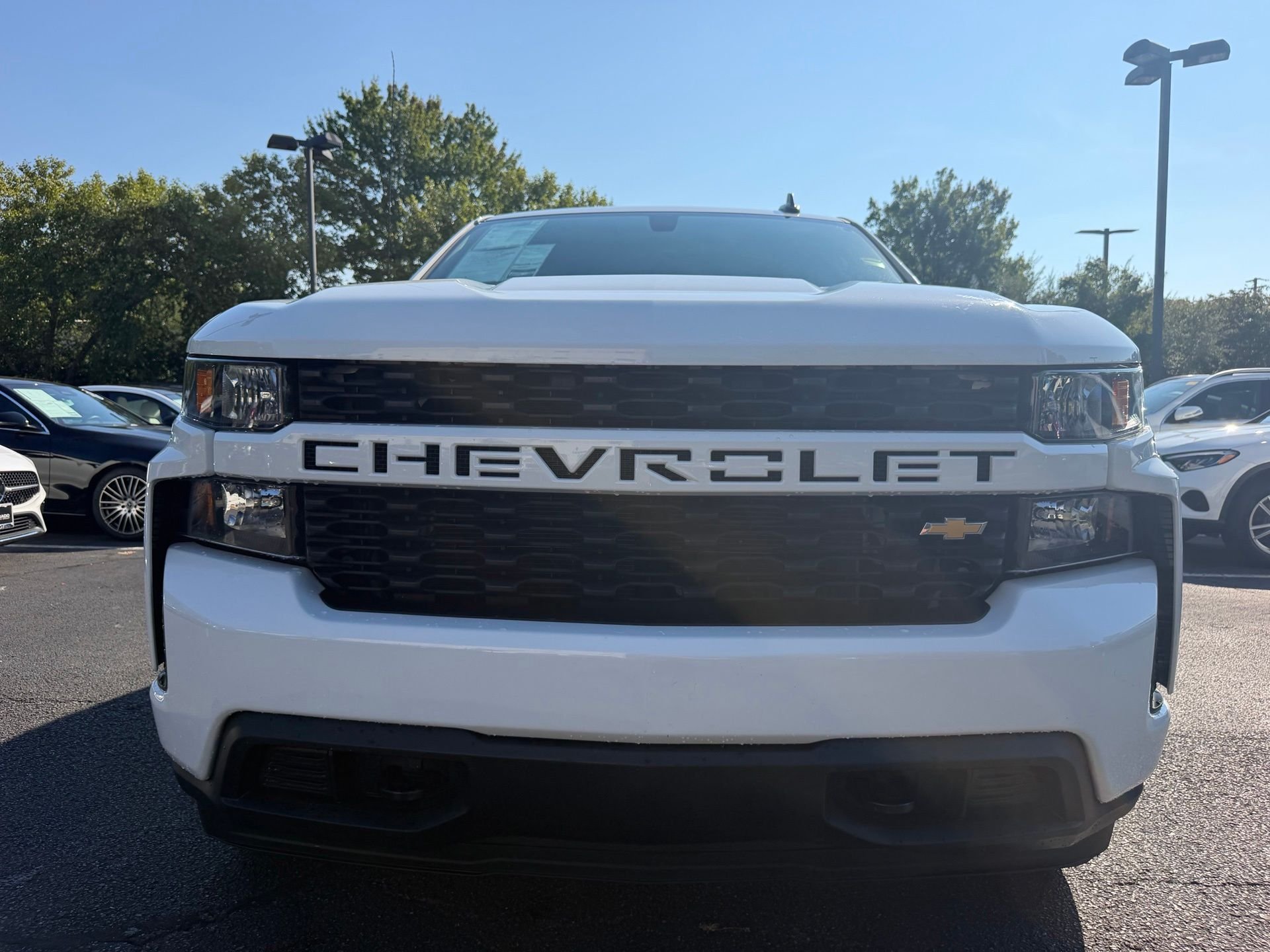 Used 2019 White Chevrolet Custom image 2