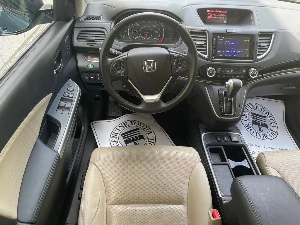 Used 2016 Mountain Air Metallic Honda Touring image 11