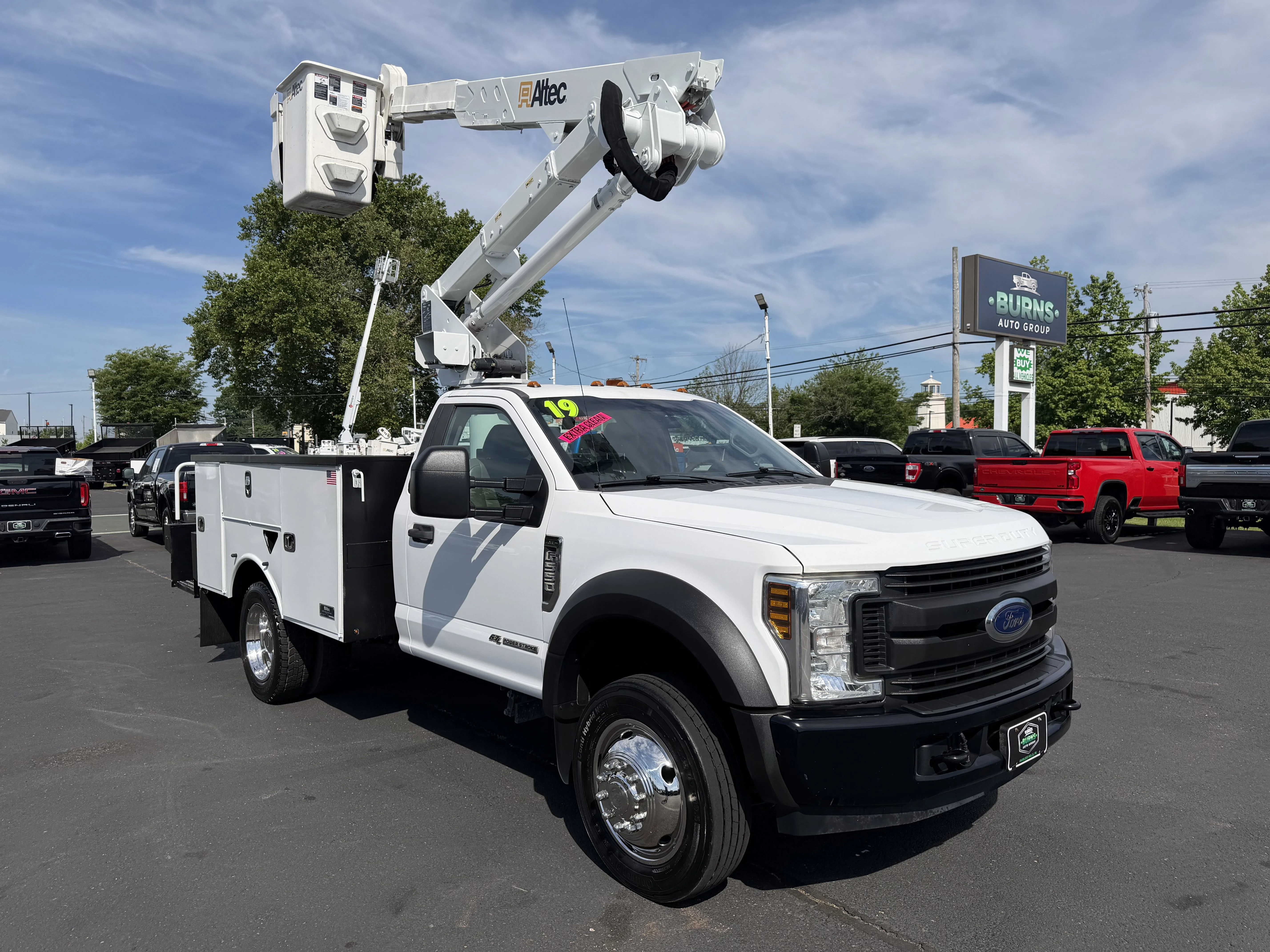 Used 2019 Oxford White   Z1 Ford XLT image 2