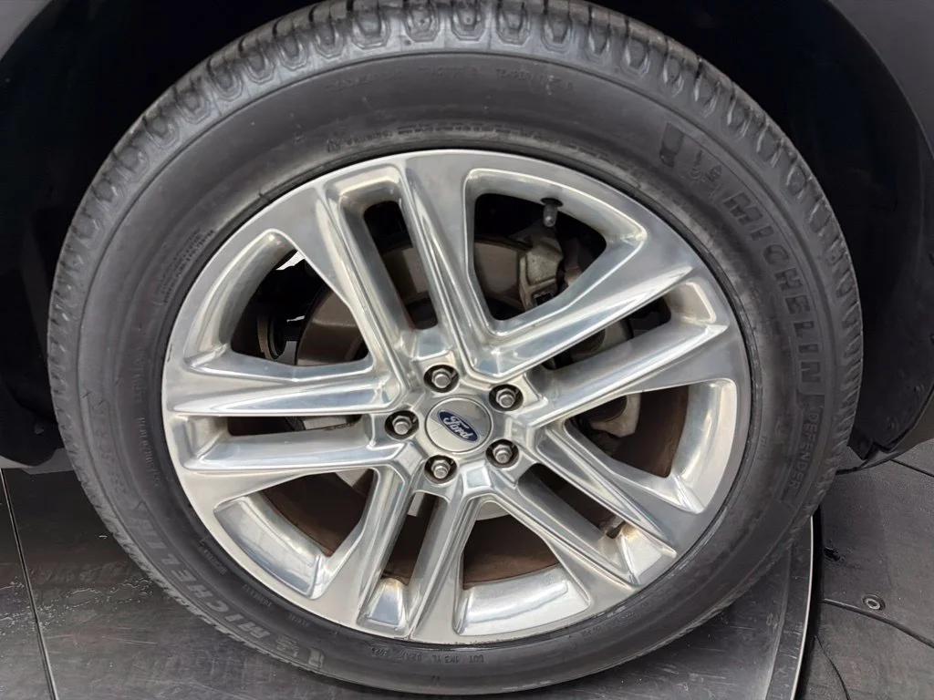 Used 2017 Black Ford Limited image 7