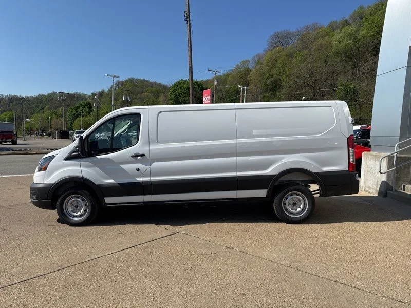 New 2026 Oxford White Ford Cargo Van image 4