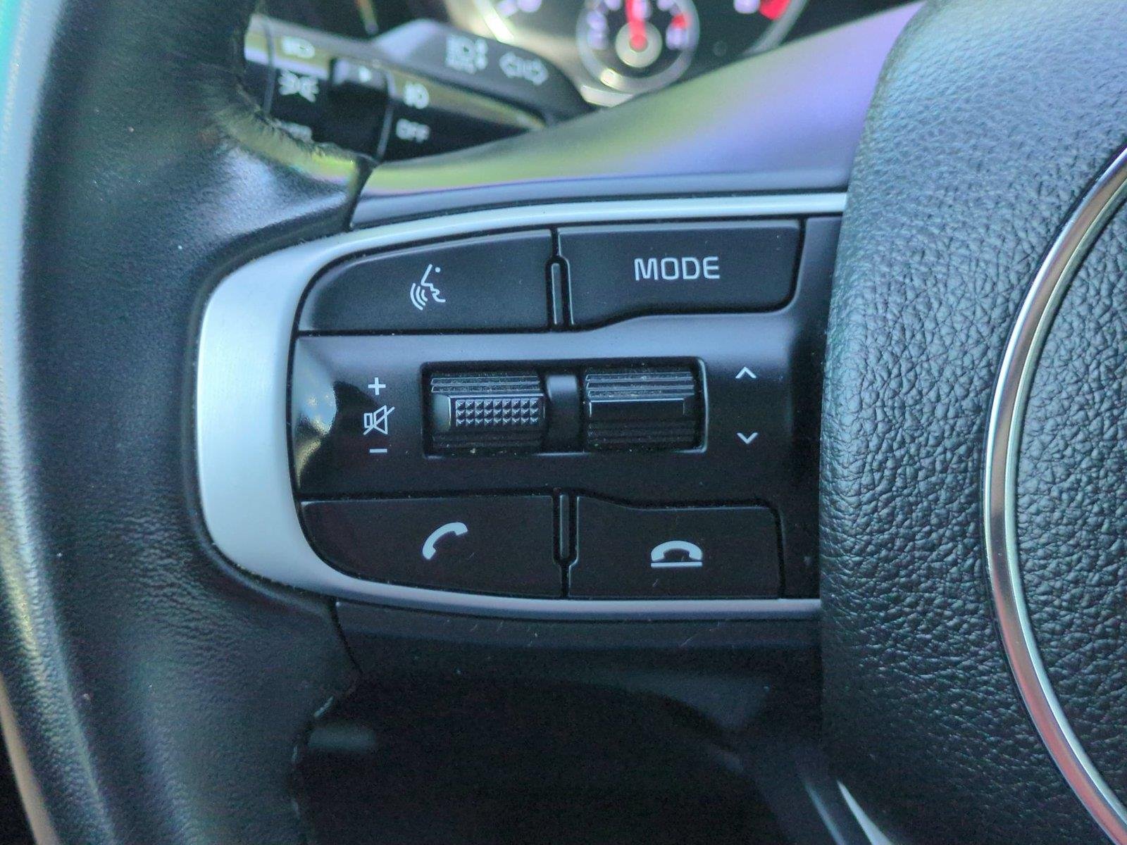 Used 2023 Wolf Gray Kia GT-Line image 19