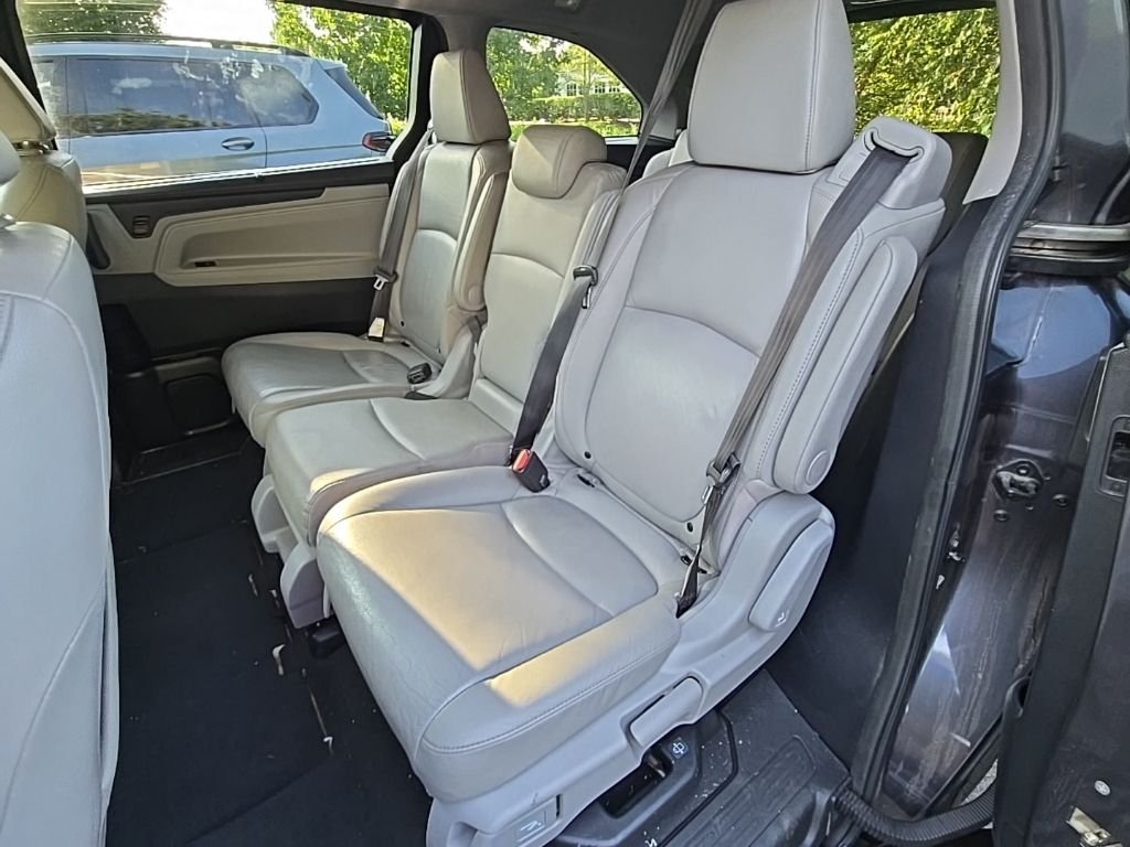 Used 2020 Gray Honda EX-L image 7