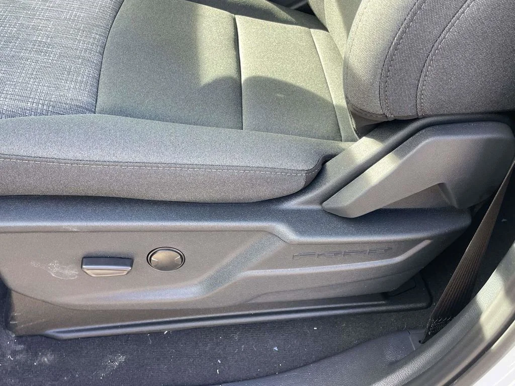 New 2026 Avalanche Ford F-250® XLT image 14