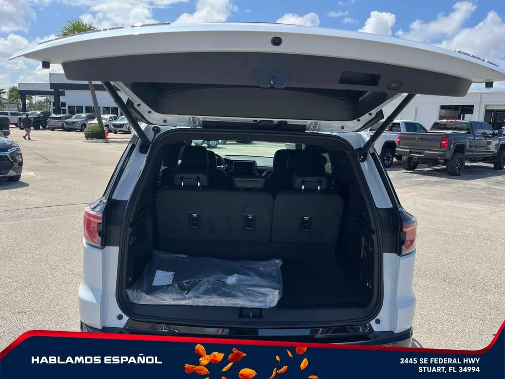 2026 GMC Acadia Denali Ultimate - Photo 10