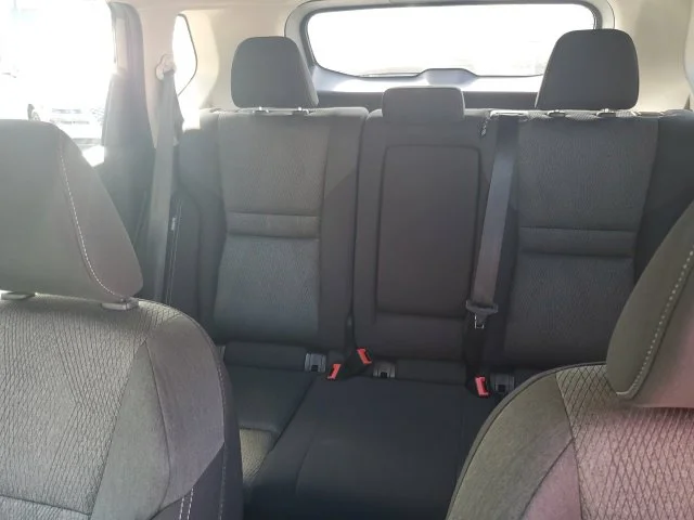 Used 2024 Gray Nissan SV image 21