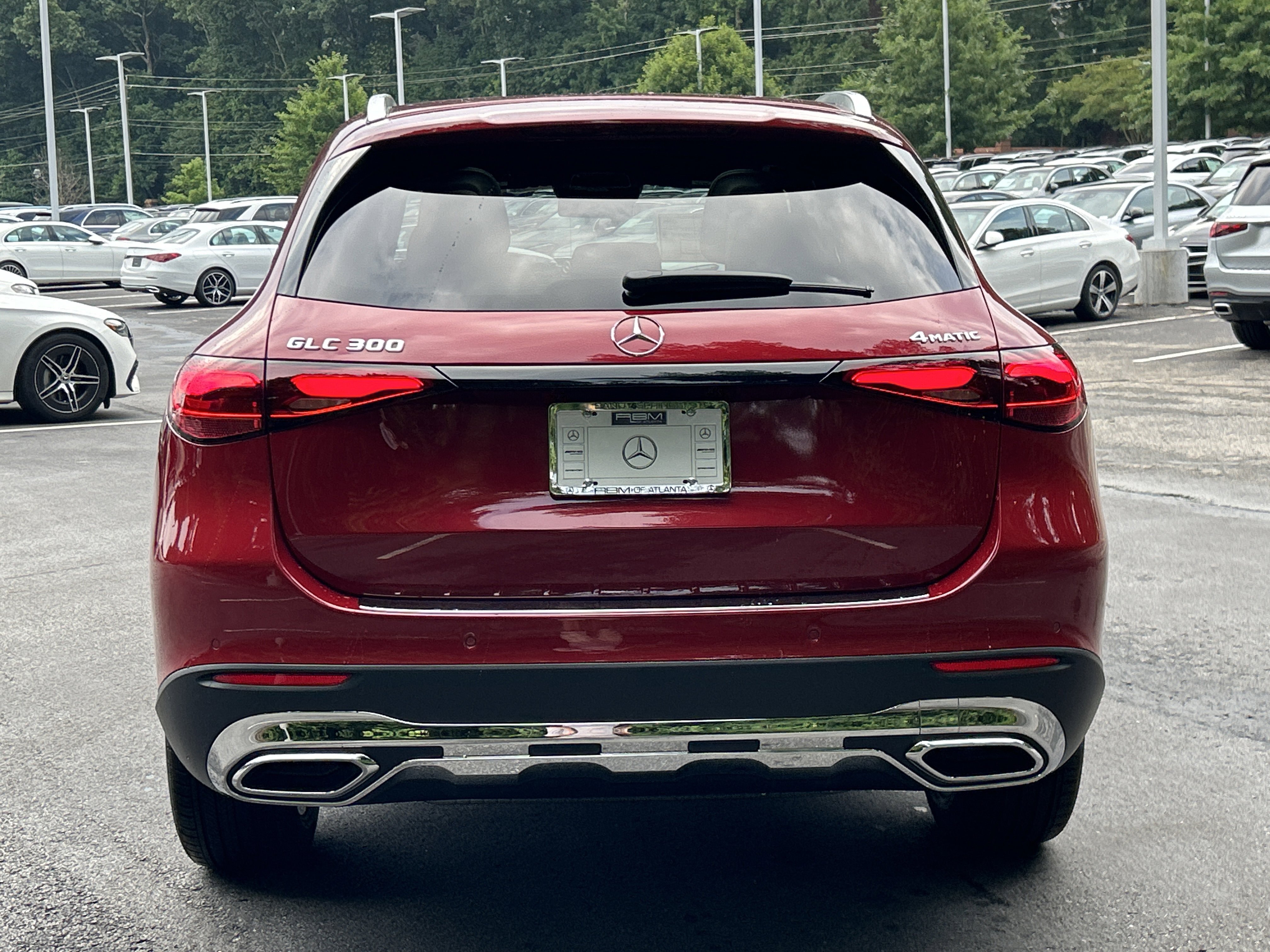 New 2026 MANUFAKTUR Patagonia Red Metallic Mercedes-Benz GLC 300 4MATIC® SUV image 7