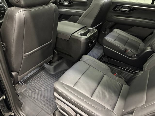 Used 2025 Black Chevrolet Z71 image 13