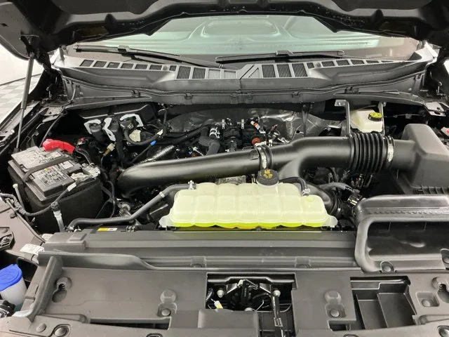 New 2026 Carbonized Gray Metallic Ford Lariat image 31