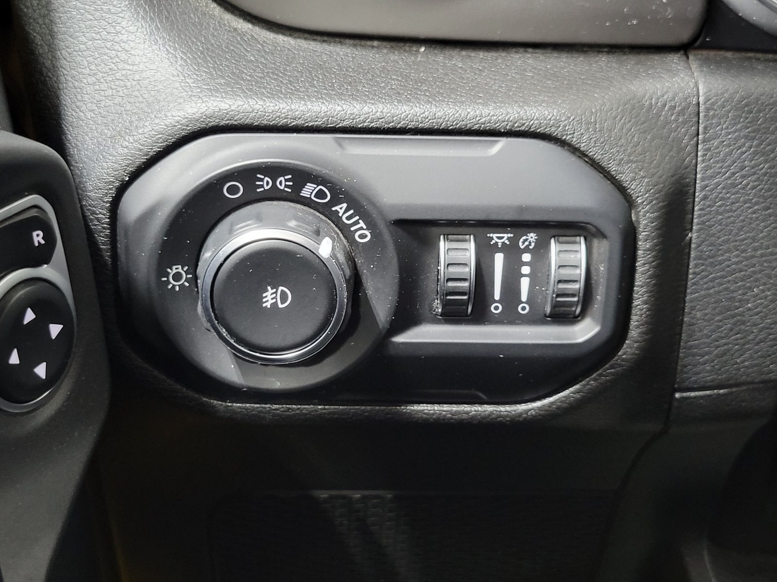 Used 2019 Yellow Jeep Unlimited Sport S image 14