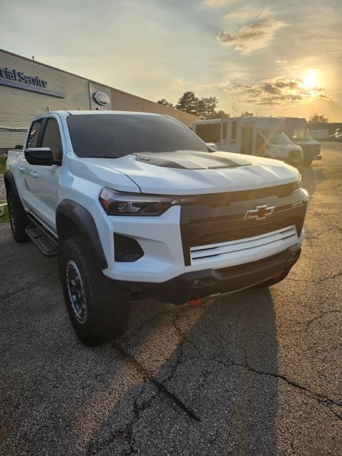 Used 2026 Summit White Chevrolet ZR2 image 7