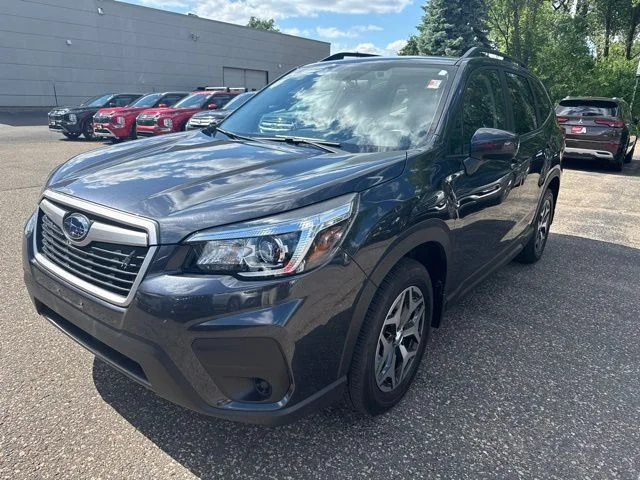 Used 2019 Dark Gray Metallic Subaru Premium image 4