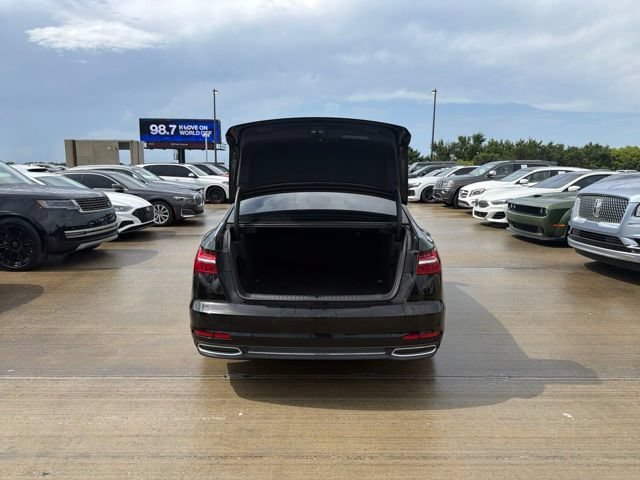 Used 2019 Brilliant Black Audi Premium image 9