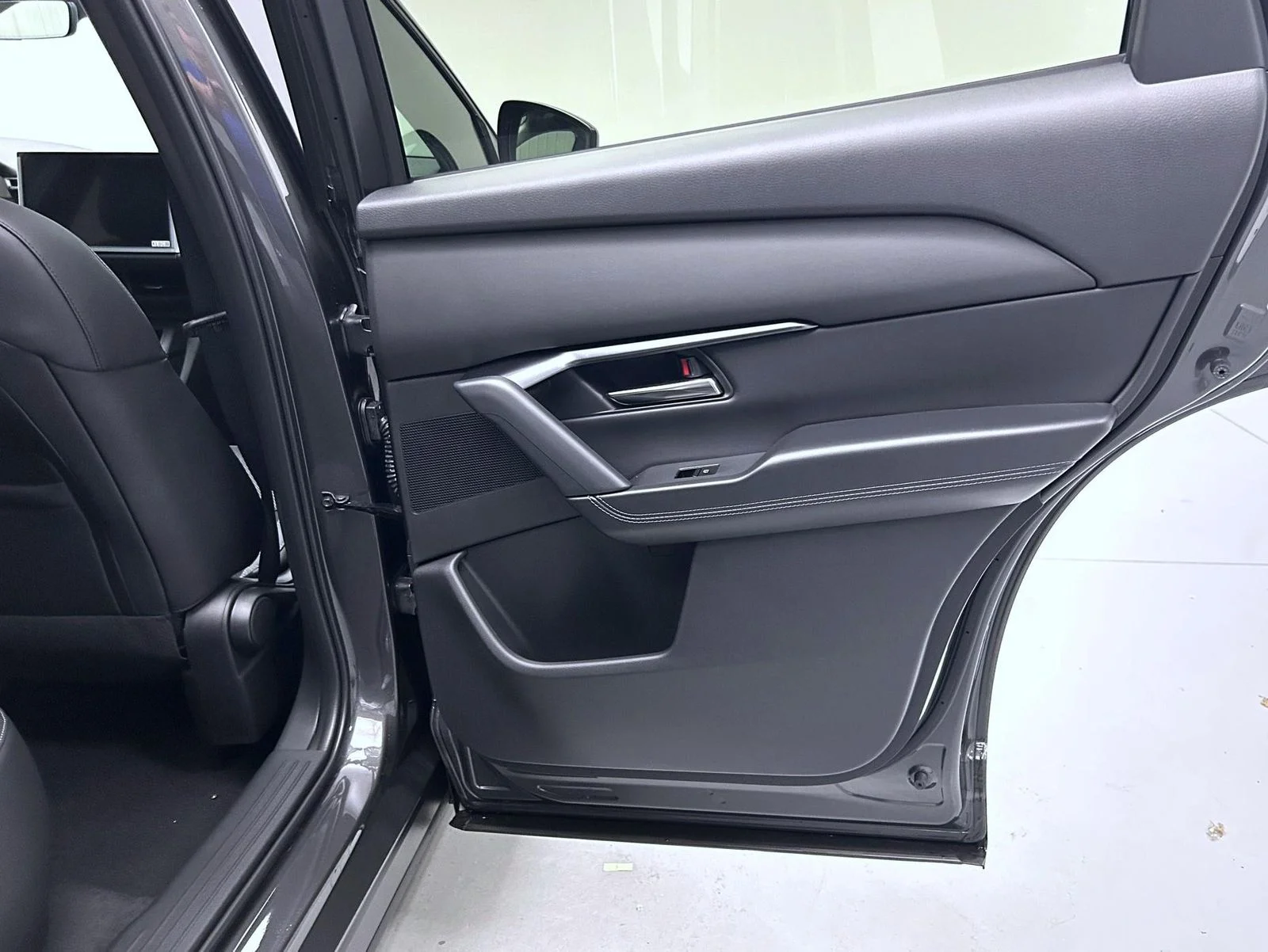New 2026 Machine Gray Metallic Mazda 2.5 S Preferred AWD image 18