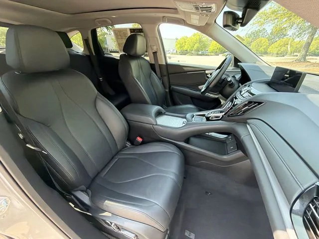 Used 2021  Acura Base image 27