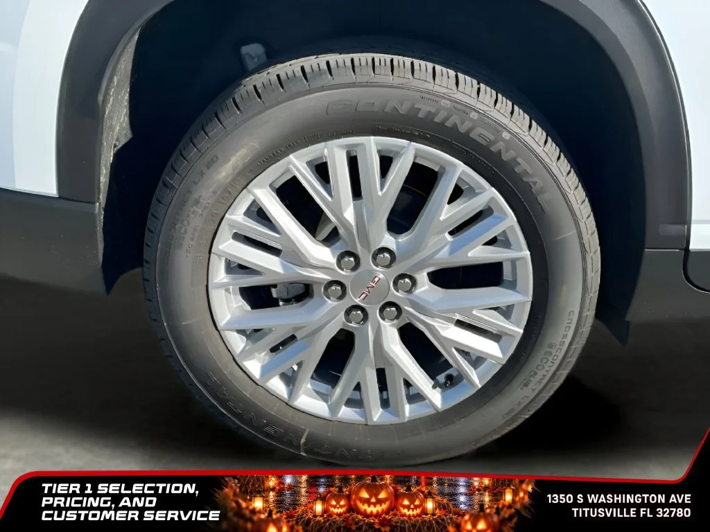 New 2026 Glacier White Tricoat GMC Elevation image 46