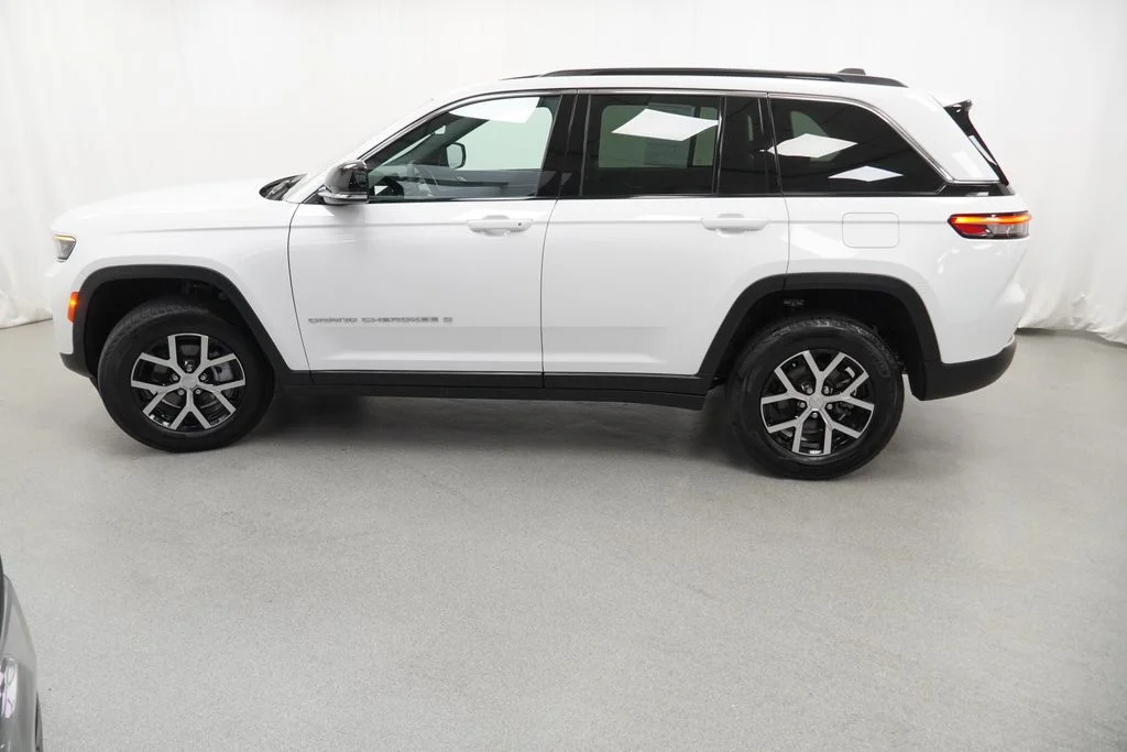 Certified Used 2025 White Jeep Limited image 15