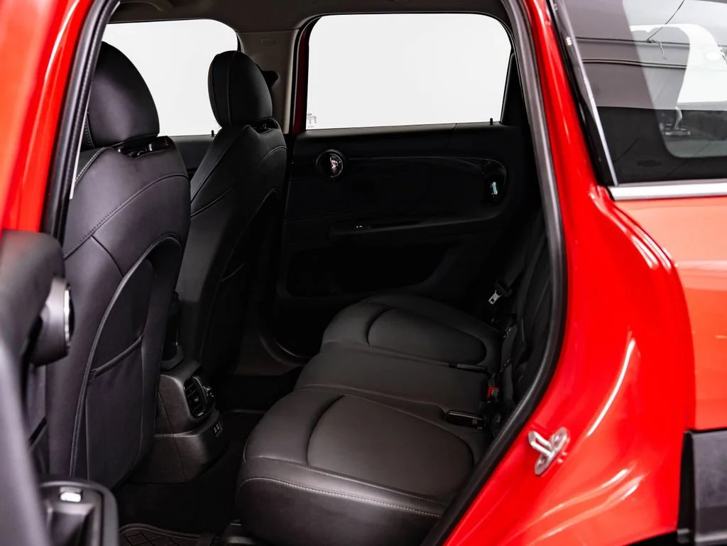 Used 2024 Chili Red MINI Signature image 43