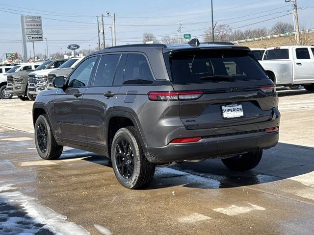 2026 Jeep Grand Cherokee Laredo - Photo 10
