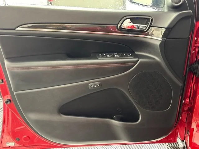 Used 2021 Red Jeep Trailhawk image 21