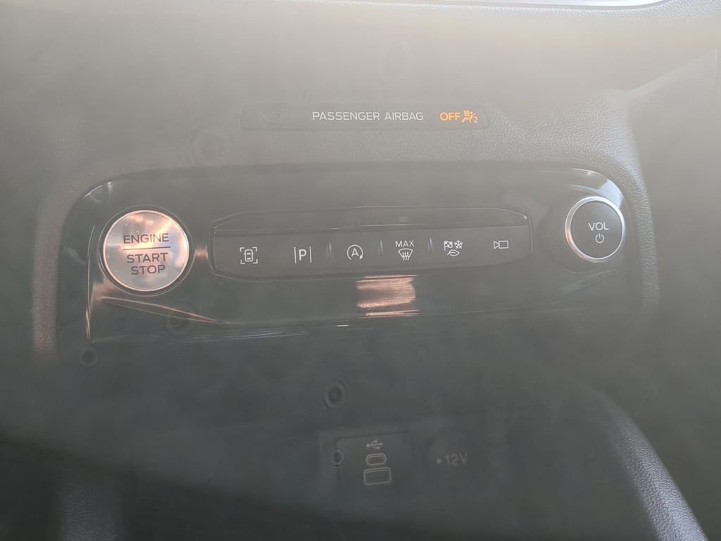 Used 2024 Black Ford Platinum image 27