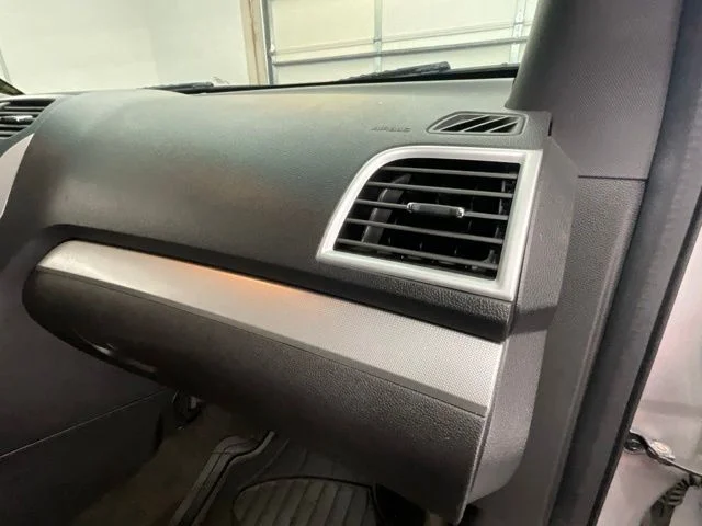 Used 2015 Silver Ford XLT image 11