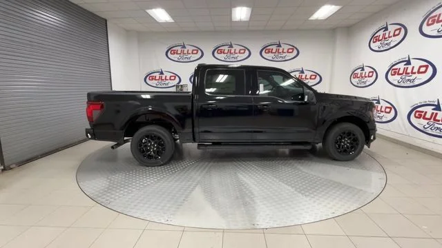 New 2026 Agate Black Metallic Ford XLT image 13
