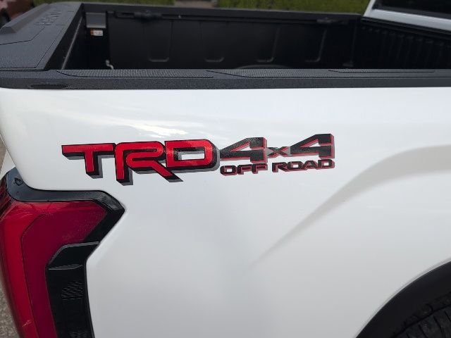 New 2026 Ice Cap Toyota SR5 image 21