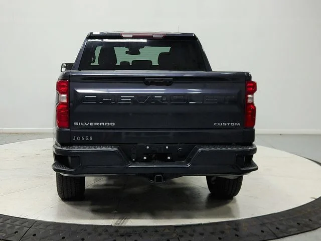 Used 2023 Gray Chevrolet Custom image 7