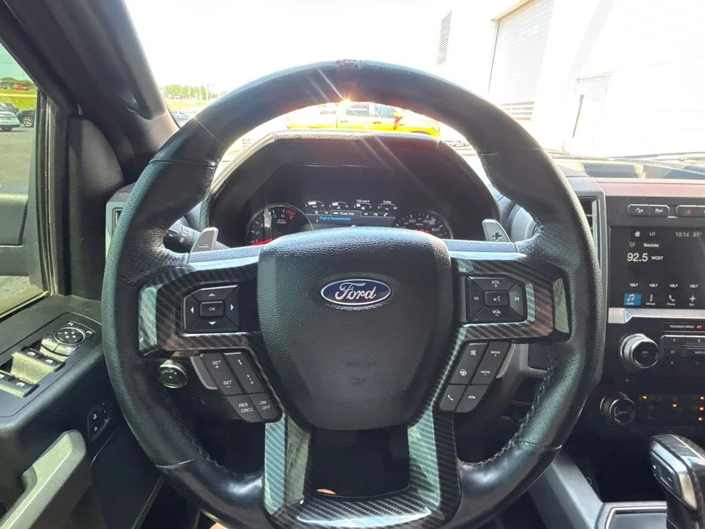 Used 2017  Ford Raptor image 20