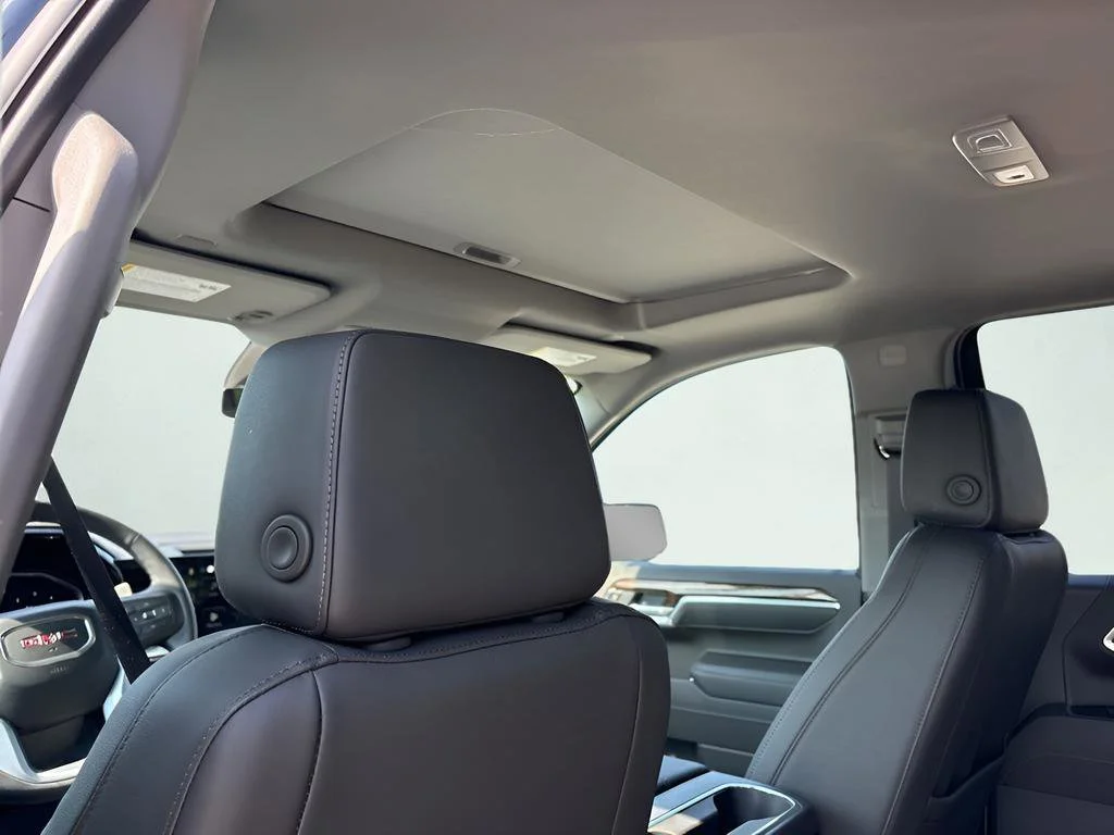 New 2026 Onyx Black GMC Elevation image 17