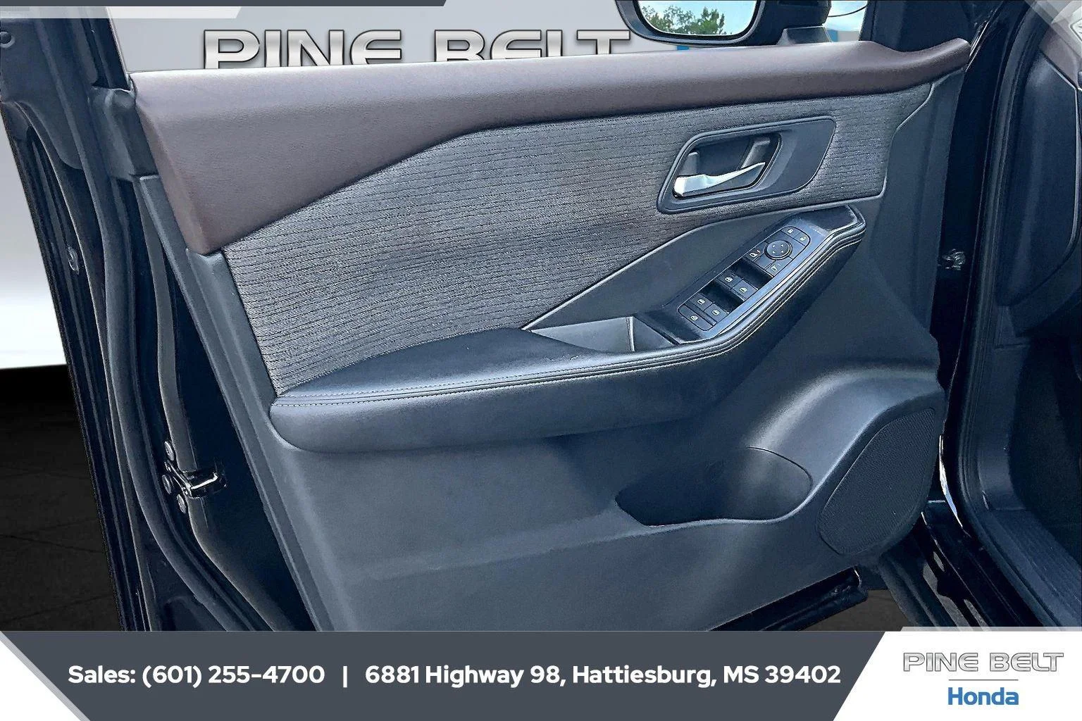 Used 2023 Super Black Nissan SV image 17